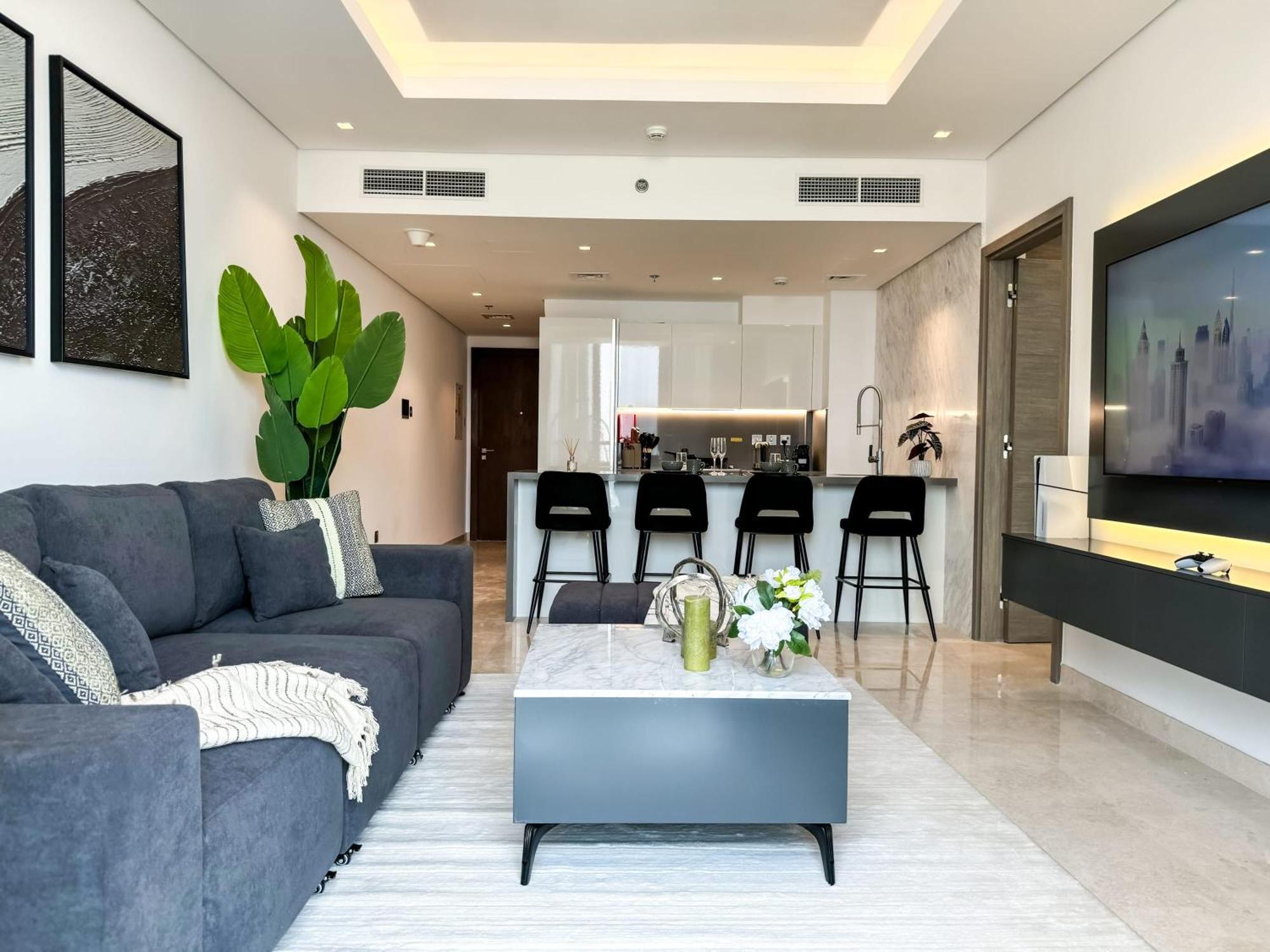 High Floor Burj Khalifa View 1br - Business Bay *