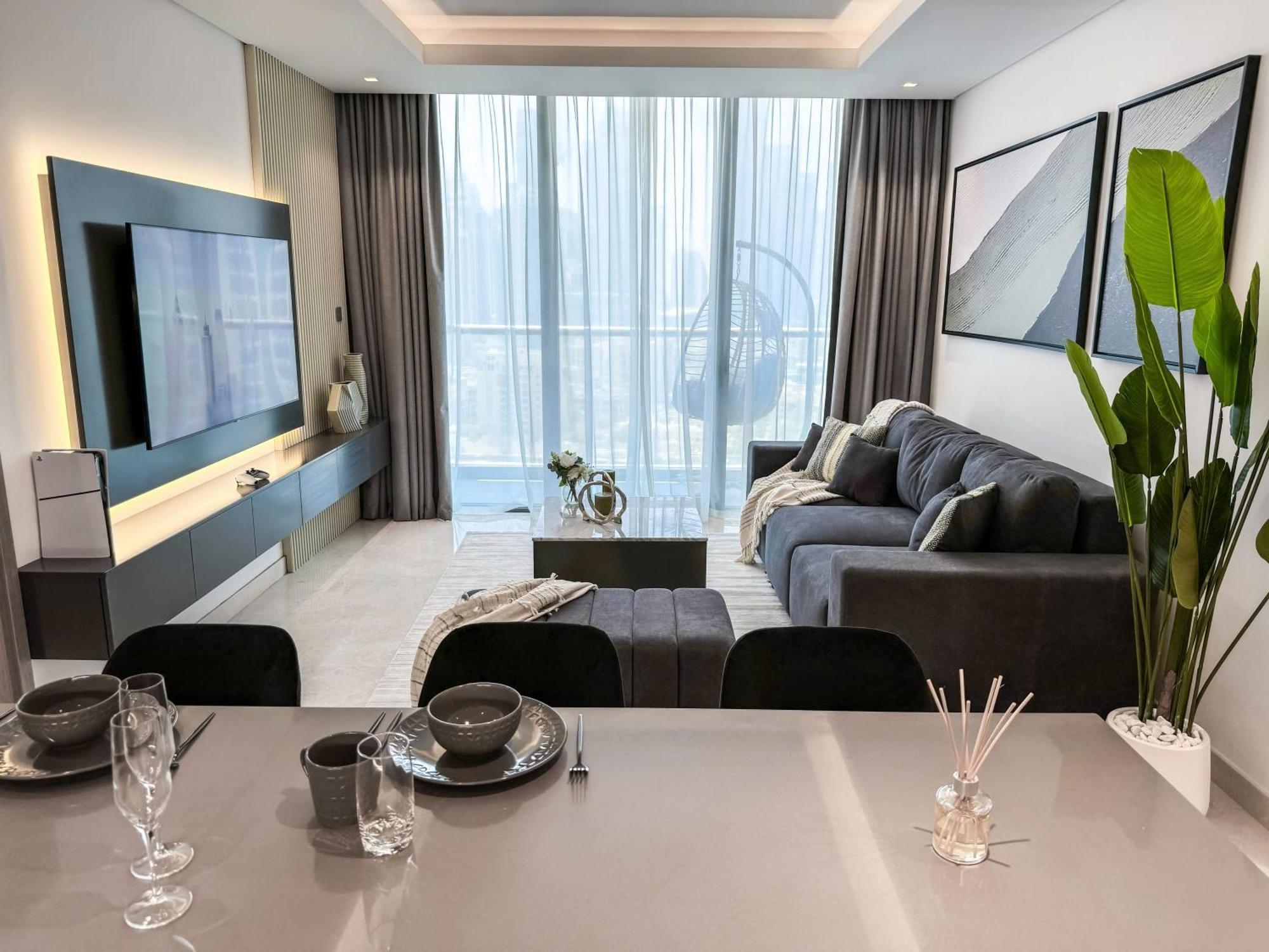 High Floor Burj Khalifa View 1br - Business Bay Dubai