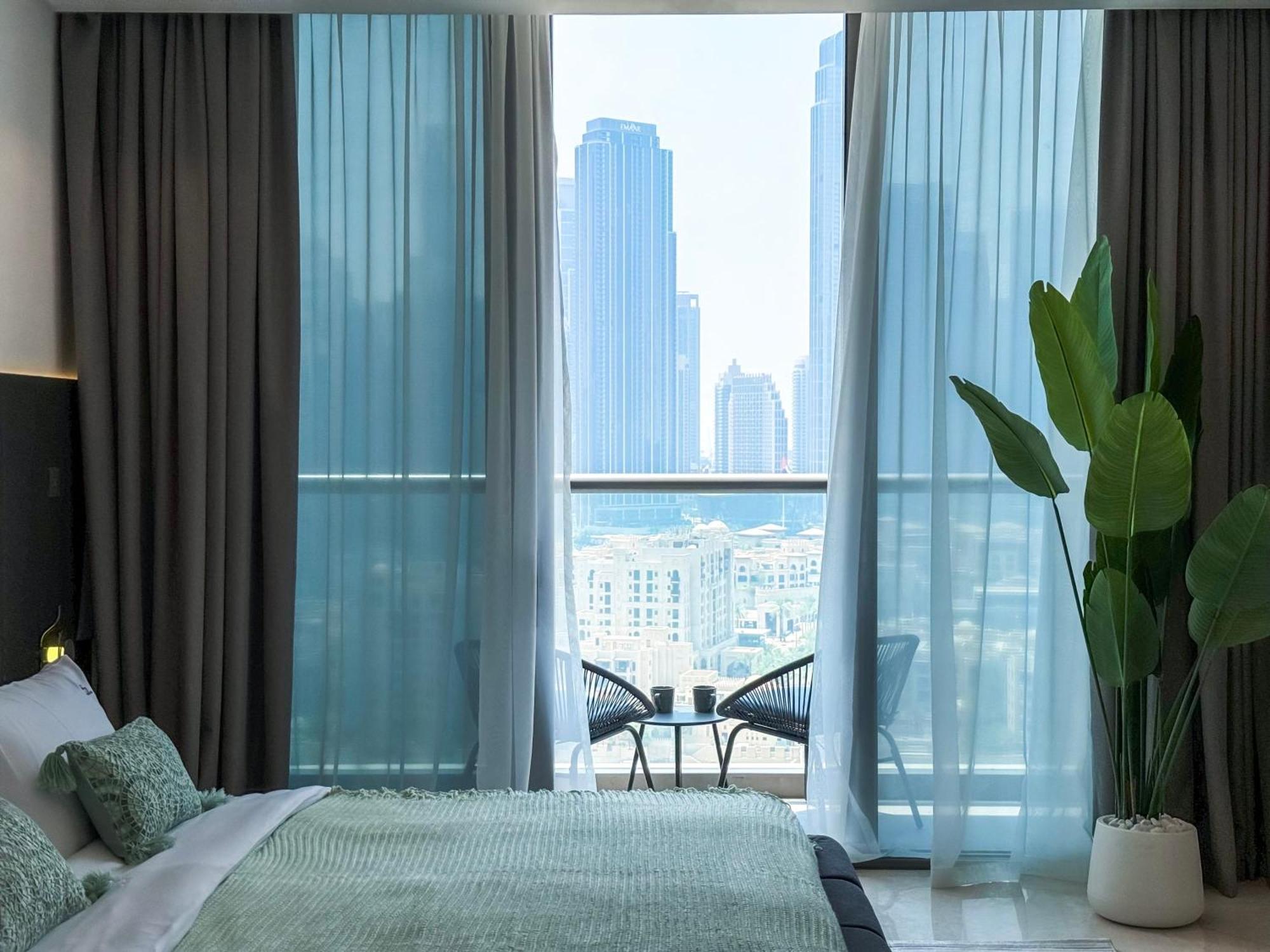 High Floor Burj Khalifa View 1br - Business Bay Apartment *