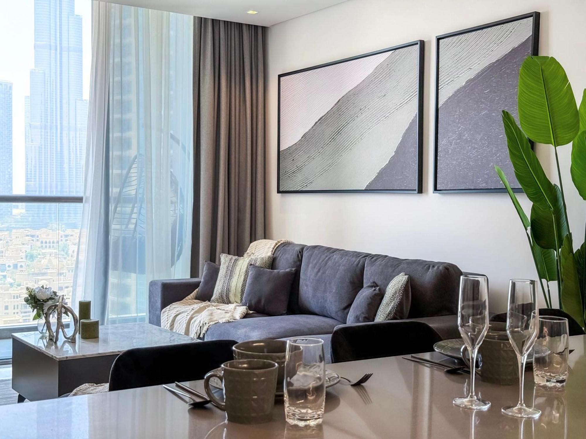 High Floor Burj Khalifa View 1br - Business Bay Apartment *